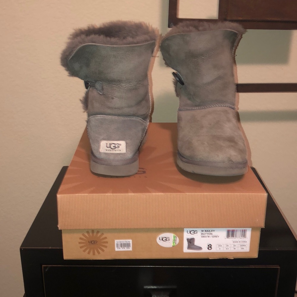 Grey Bailey Button Uggs